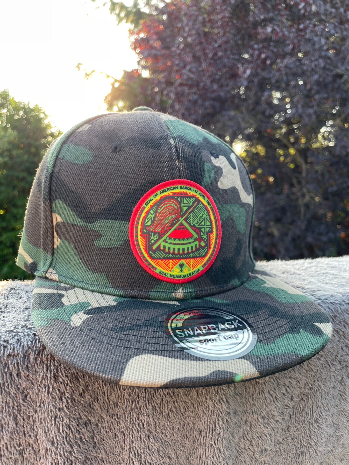 SAMOAN SEAL CAMO SNAPBACK