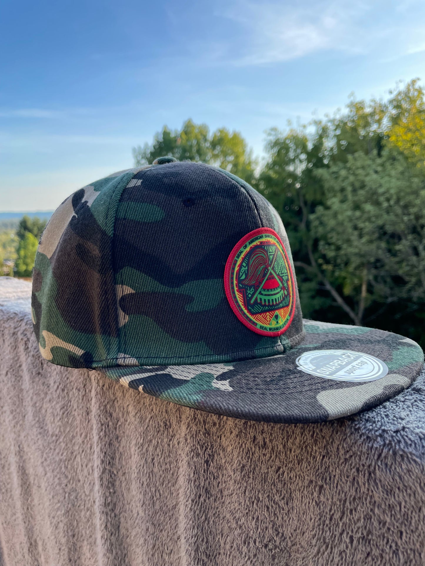 SAMOAN SEAL CAMO SNAPBACK