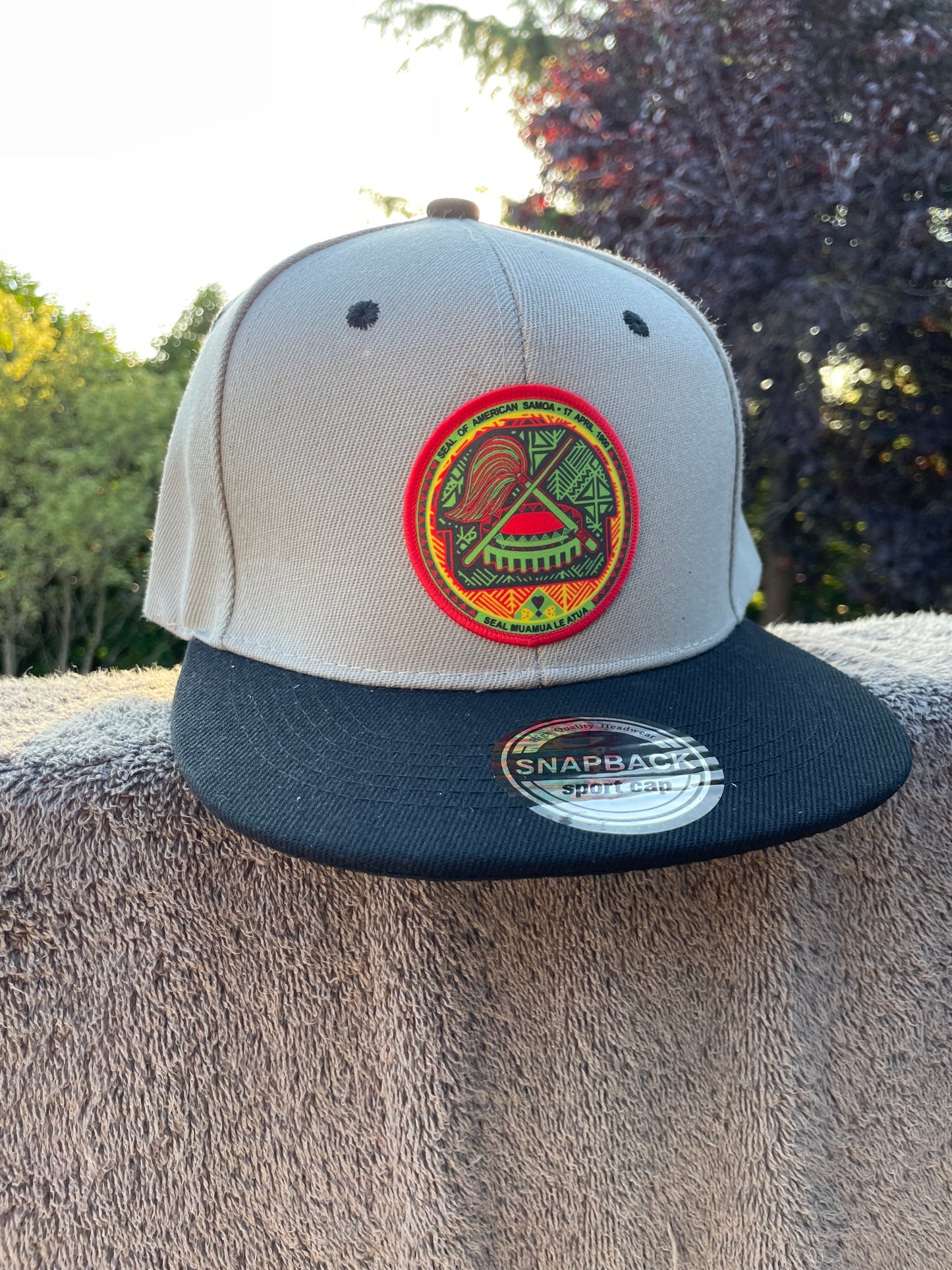 SAMOAN SEAL GRAY BLACK SNAP BACK