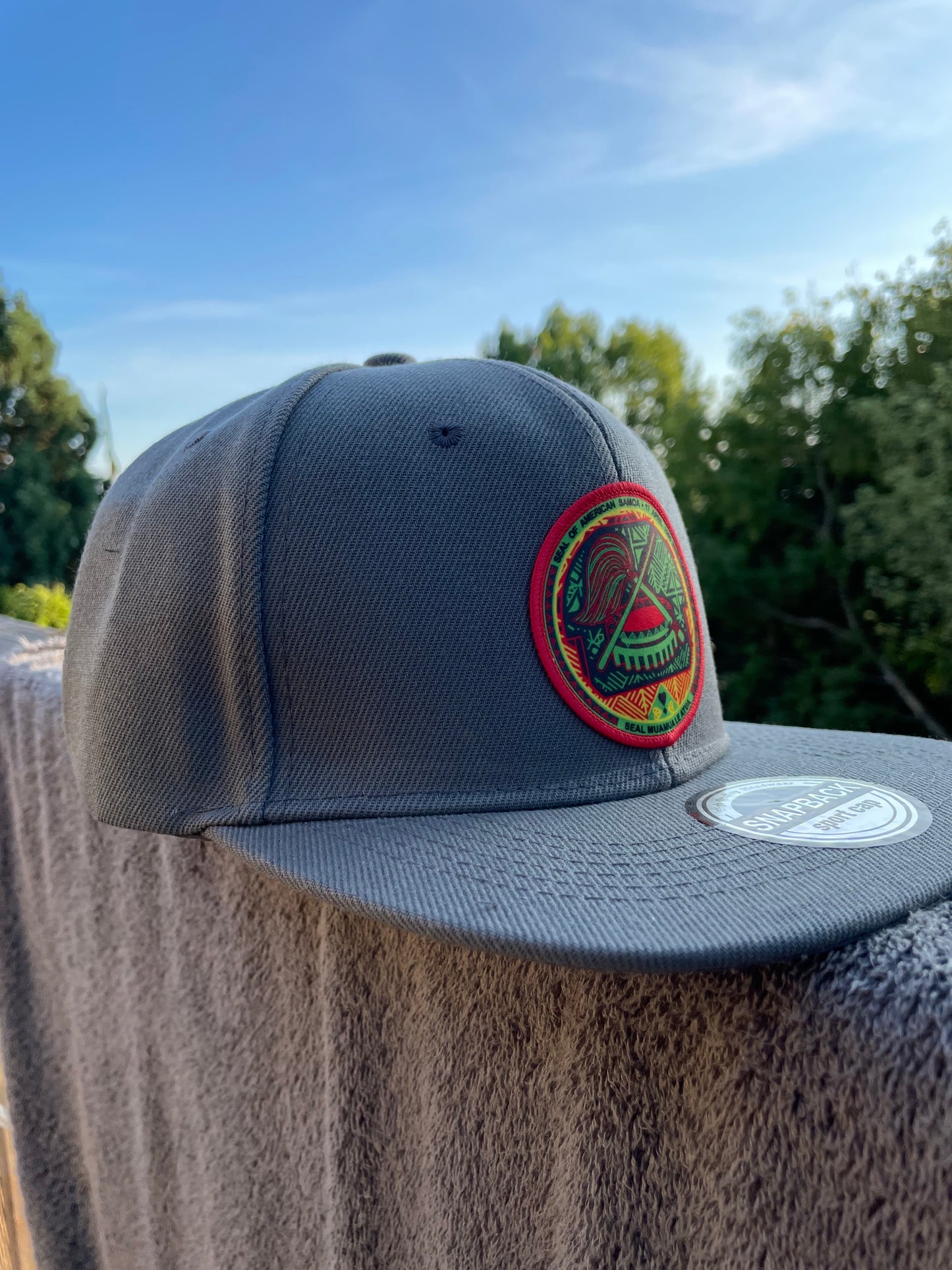 SAMOAN SEAL SNAPBACK GRAY